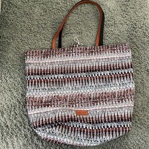 NEVER USED - Woven tote